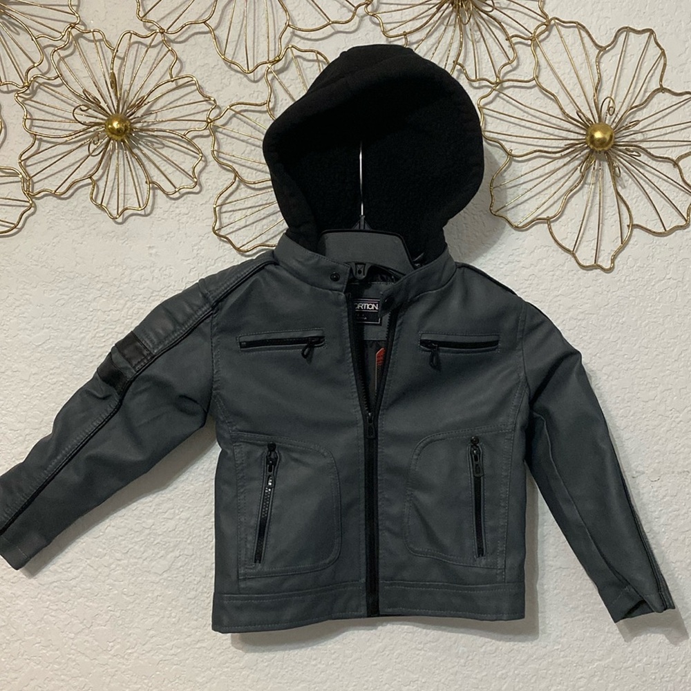Nwt distortion boys size 4 coat